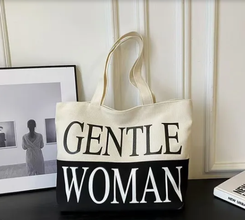 Beige canvas shopper, relaxed style, fringed details, natural daylight